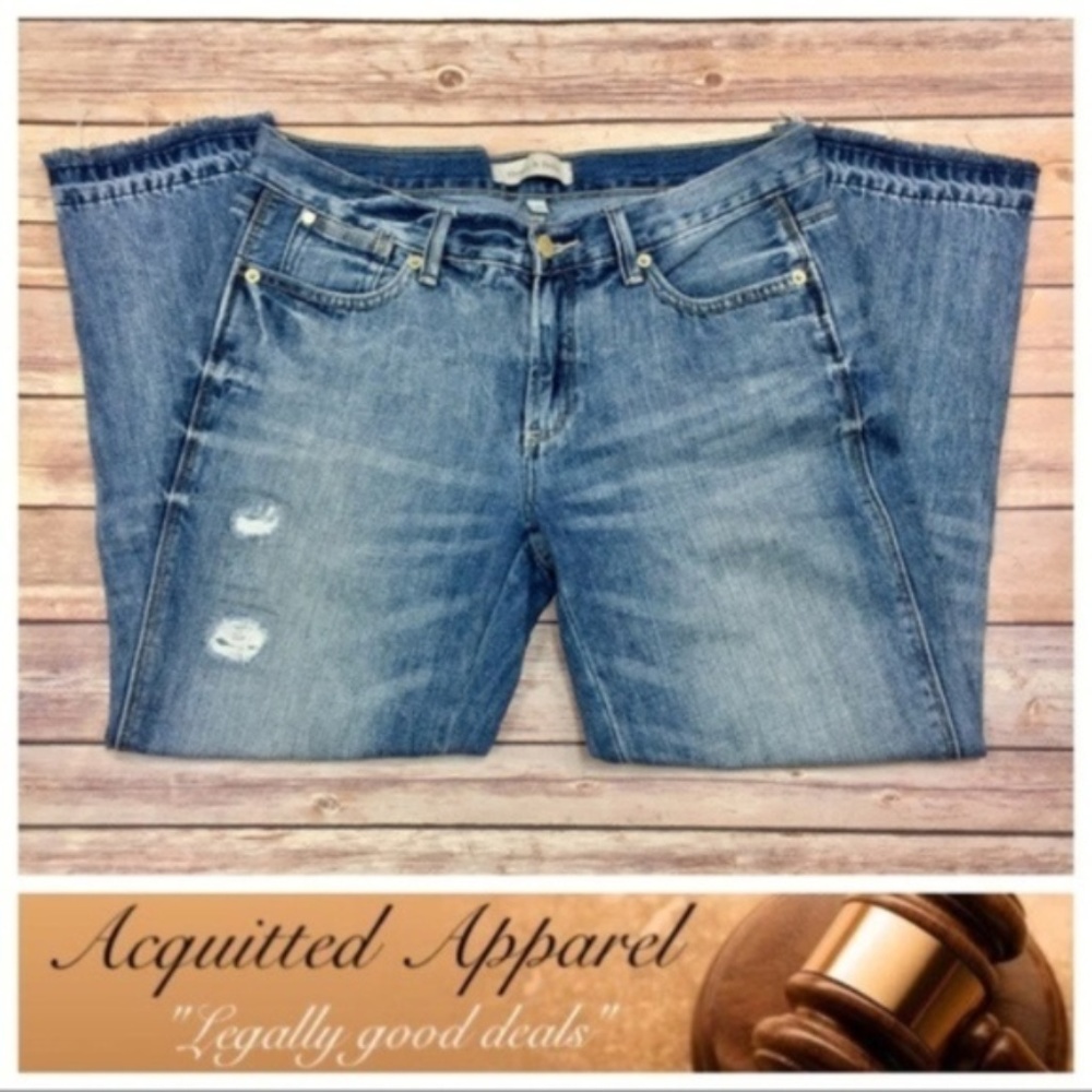 Henry & Belle Frayed Raw Hem Distressed Crop Jeans